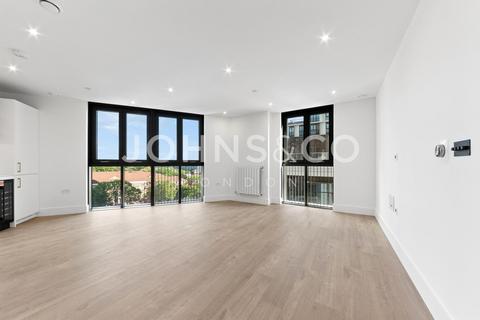 1 bed flat/apartment for rent in Rewood Tower, Twelve Trees Park, London, E16