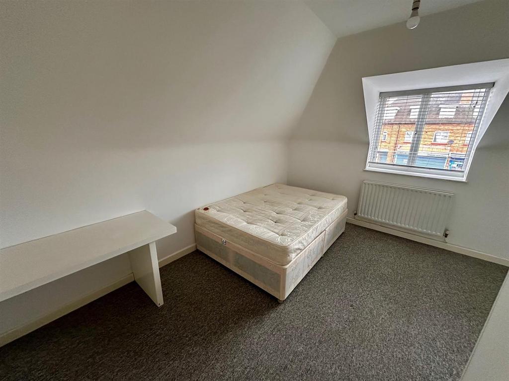 Apartment in London, Cowley - View 5