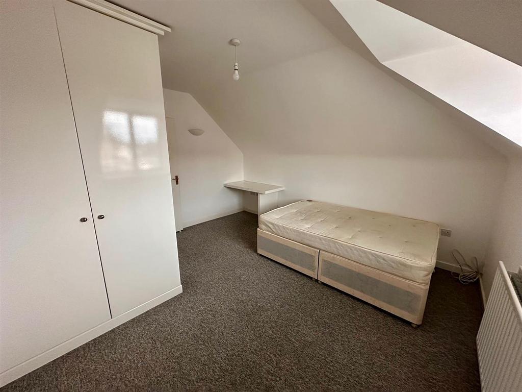 Apartment in London, Cowley - More