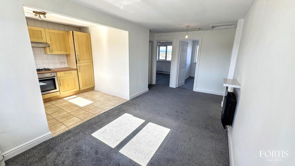 Apartment in Cardiff - View 4