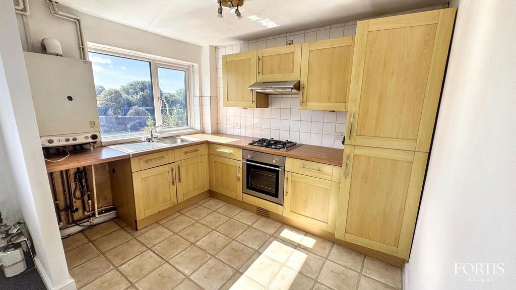 Apartment in Cardiff - View 5