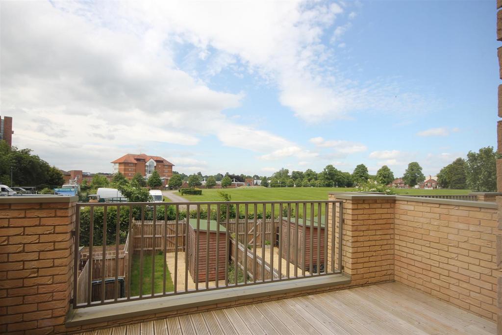 House in York - View 5