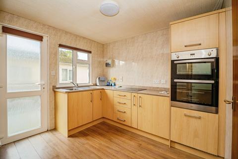 2 bedroom park home for sale, Railway Triangle Park Homes, Dorchester