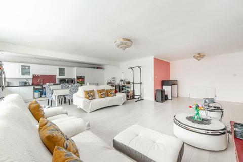 5 bedroom bungalow for sale, Elgin Drive, Northwood, HA6