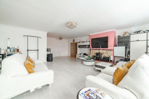 5 bedroom bungalow for sale, Elgin Drive, Northwood, HA6