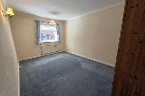 3 bedroom end of terrace house to rent, Chigwell IG7