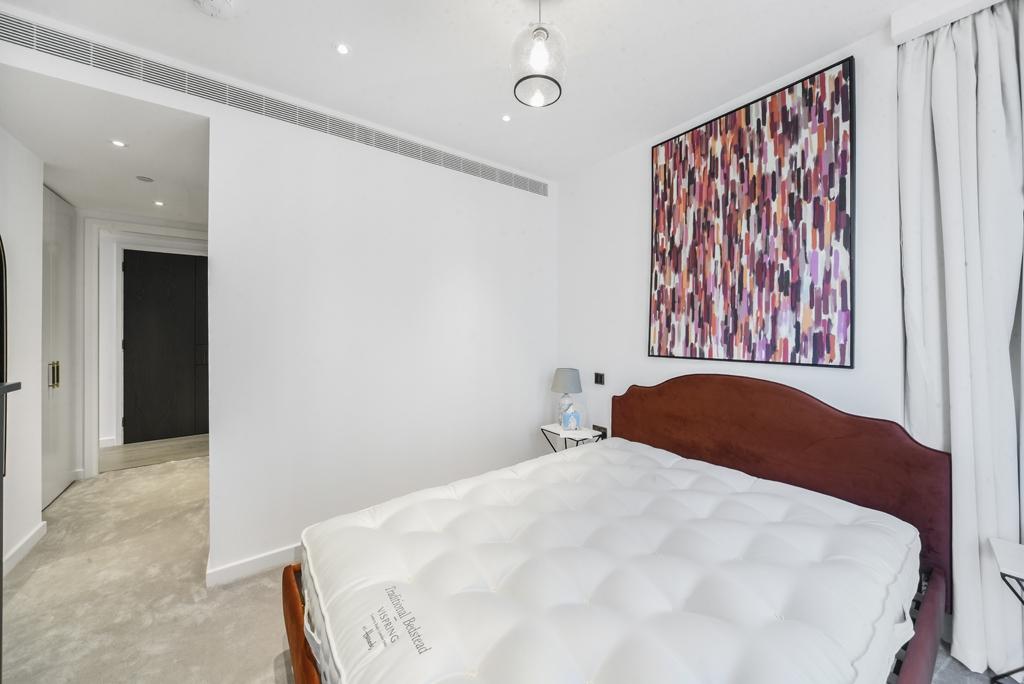 Apartment in London - View 3