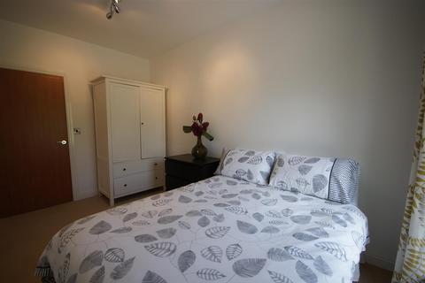 2 bedroom apartment to rent, 20 Bloomfield, Markland Hill, Heaton, Bolton