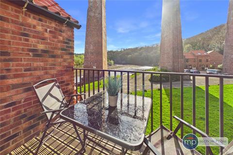 3 bedroom end of terrace house for sale, Larpool Lane, Whitby, YO22
