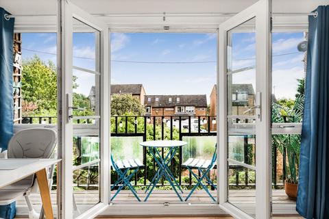 3 bedroom flat for sale, Riversmeet, Hertford SG14