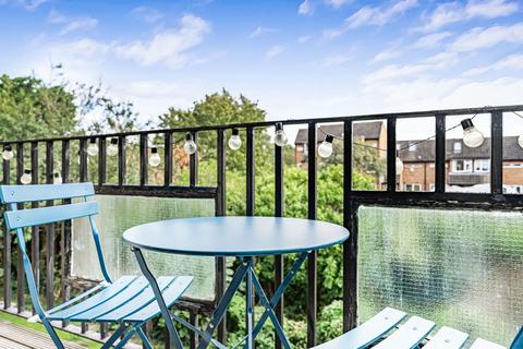 3 bedroom flat for sale, Riversmeet, Hertford SG14