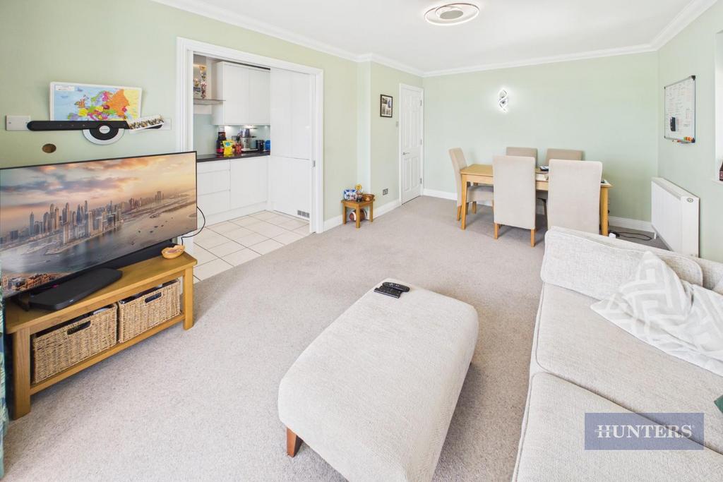 Apartment in Southampton - More