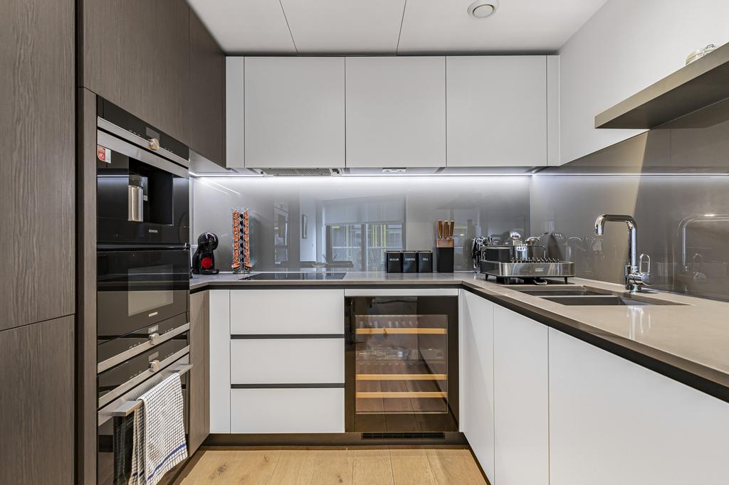 Apartment in London - View 5