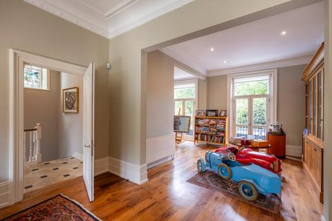 5 bedroom semi-detached house for sale, Elsworthy Road, Primrose Hill, London, NW3