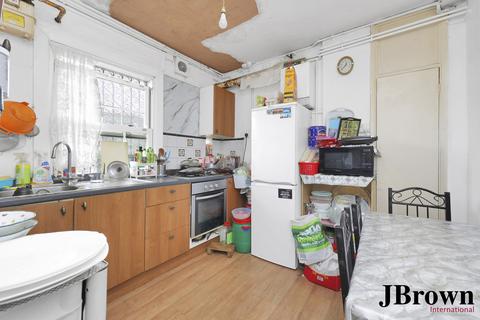 2 bedroom flat for sale, Jubilee Mansions, Jubilee Street, London, E1 3EG