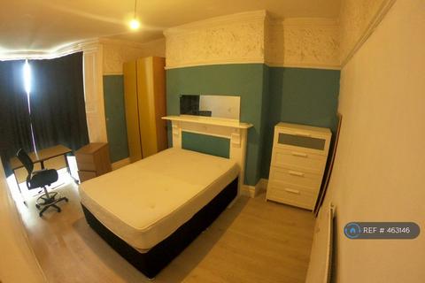 1 bedroom in a house share to rent, Bryn Rd, Swansea, SA2