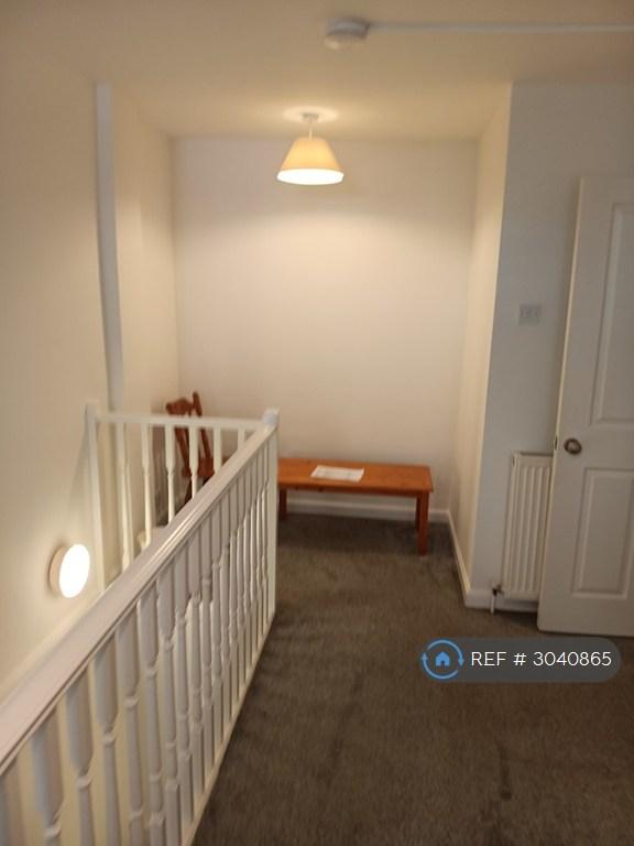 Apartment in Edinburgh, Leith Central - View 5