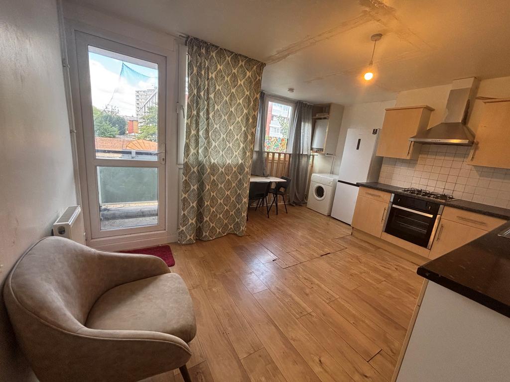 Apartment in London, Roehampton - View 4