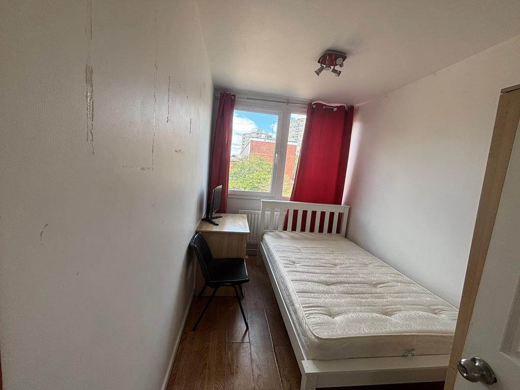 Apartment in London, Roehampton - View 5