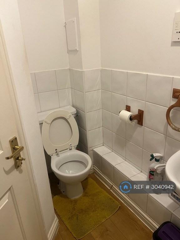 Apartment in London - View 3