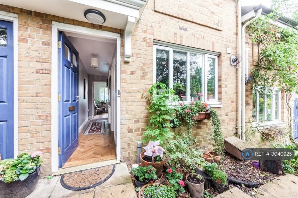 House in London - View 3