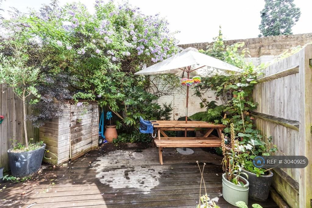 House in London - View 5