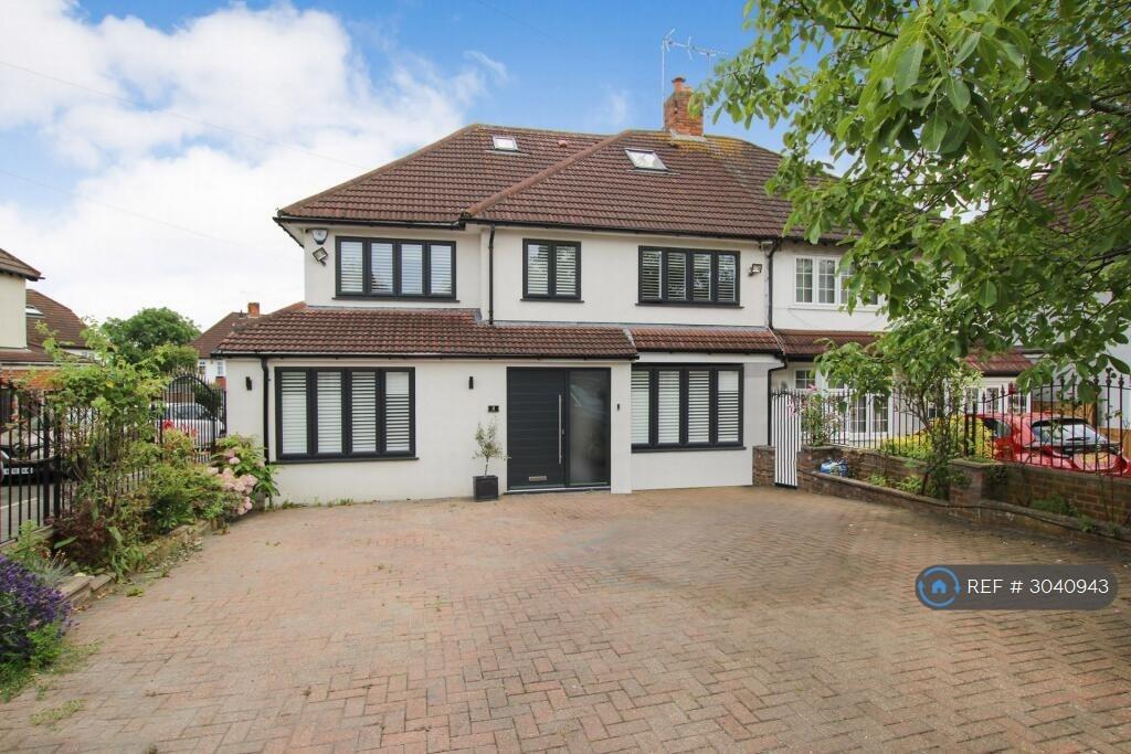 House in Woodford Green - View 2