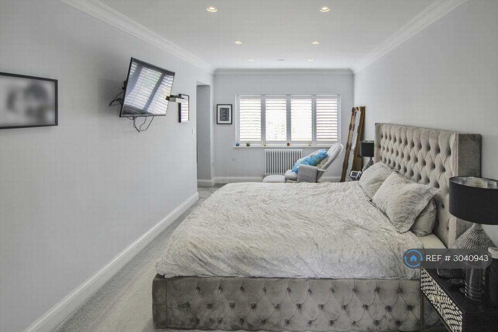 House in Woodford Green - View 4