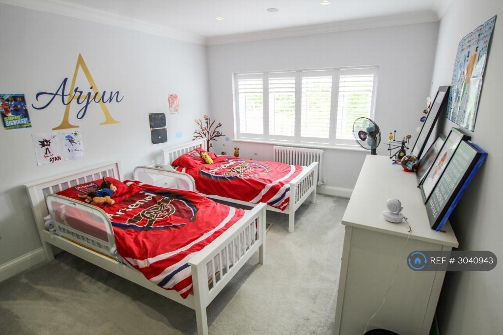 House in Woodford Green - More