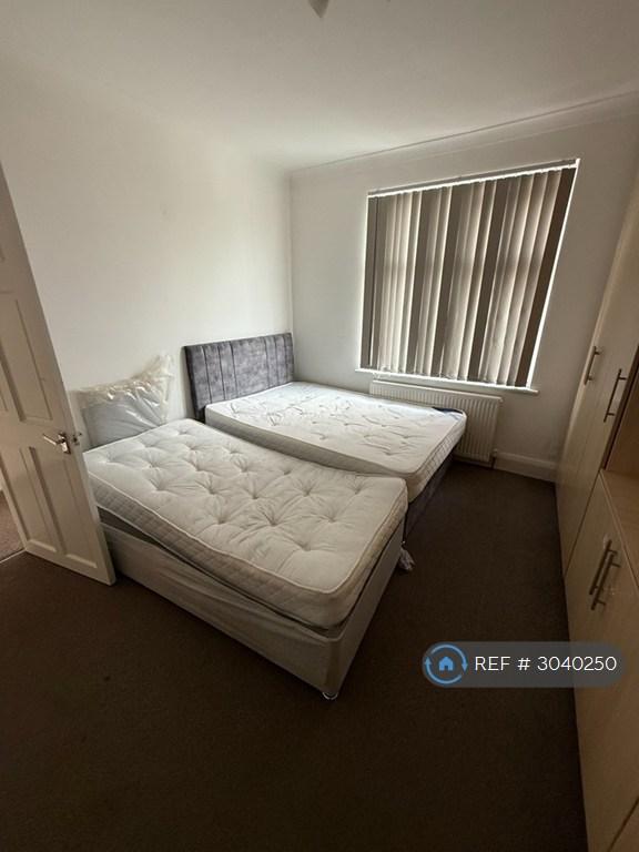 House in Harrow - More