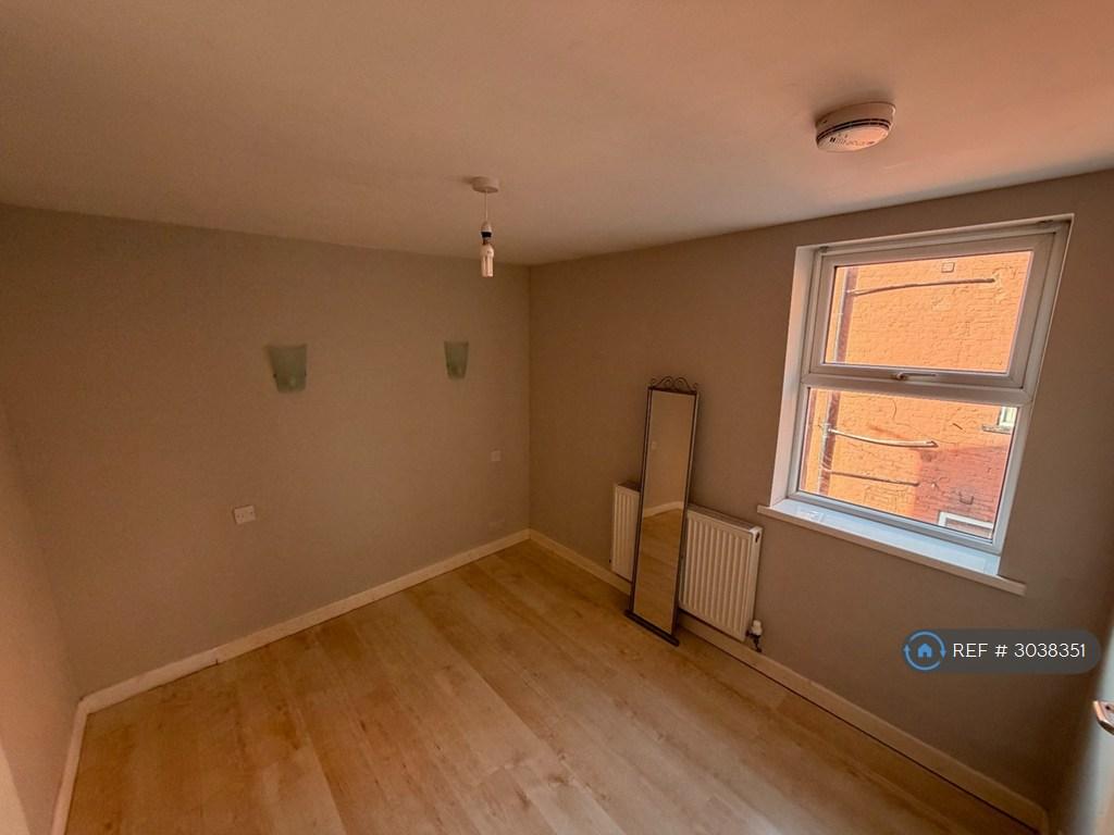 Apartment in Trafford, Greater Manchester - More