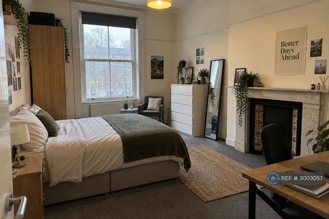 5 bedroom flat to rent, St John Street, London, EC1V