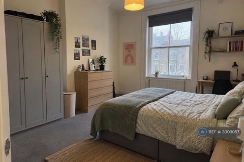 5 bedroom flat to rent, St John Street, London, EC1V