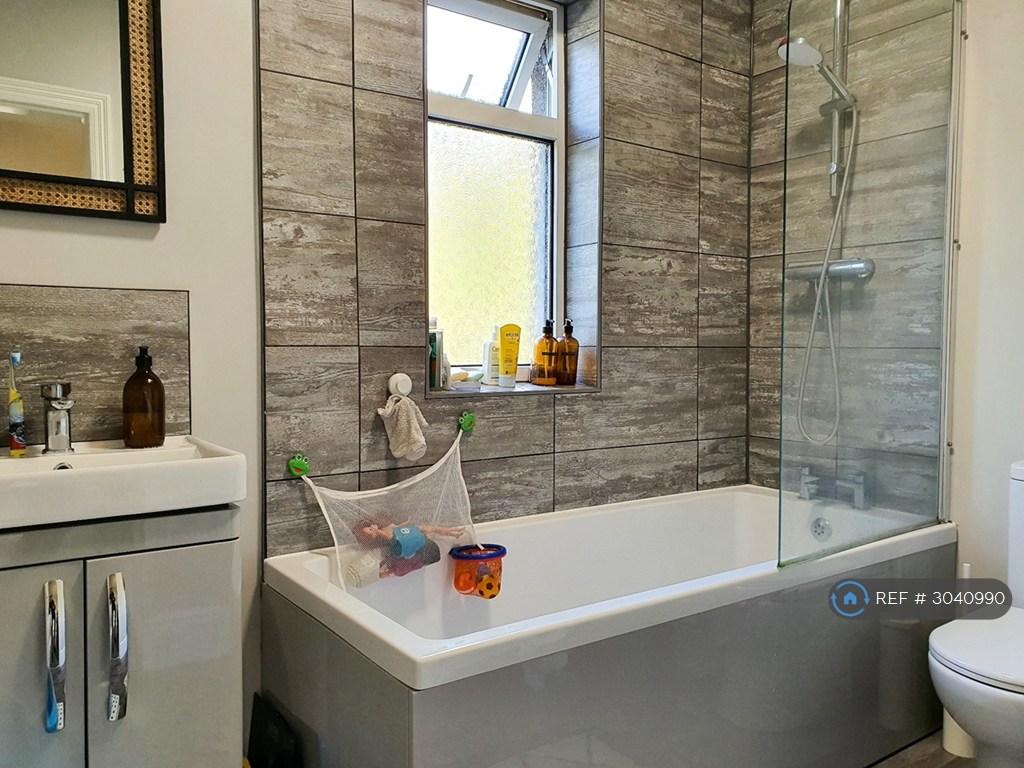House in Sheffield, South Yorkshire - View 5