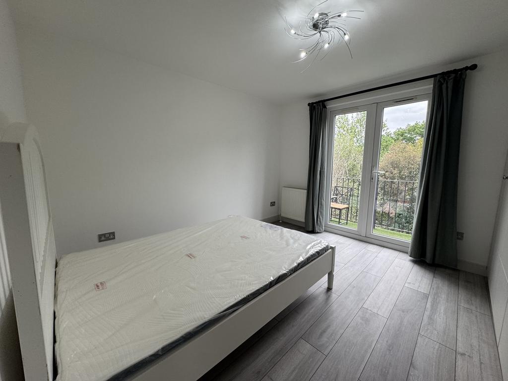 Apartment in London - More
