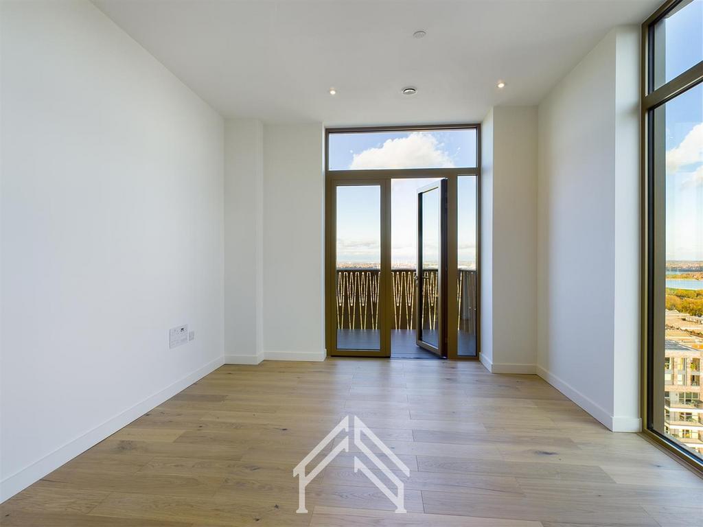 Apartment in Tottenham Hale - View 3