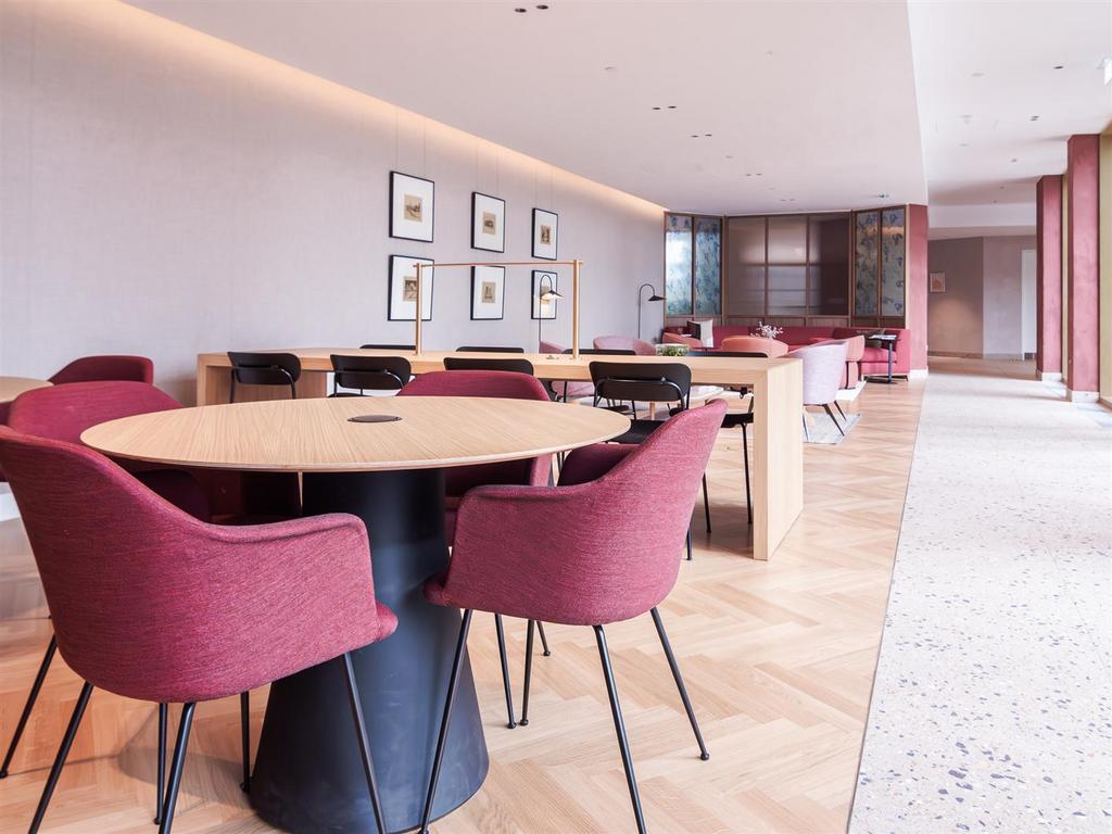 Apartment in Tottenham Hale - More