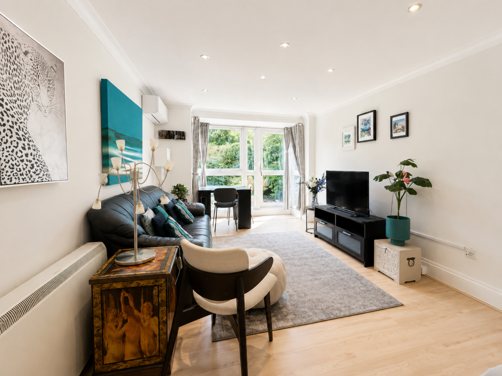 Apartment in London - View 5
