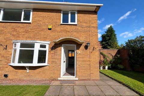 3 bedroom terraced house to rent, Leacroft, Willenhall, Walsall, WV12 5JZ