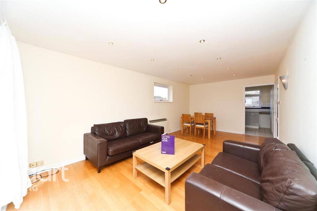 Florence Road, Ealing Broadway, W5 2 bed flat £1,425 pcm (£329 pw)