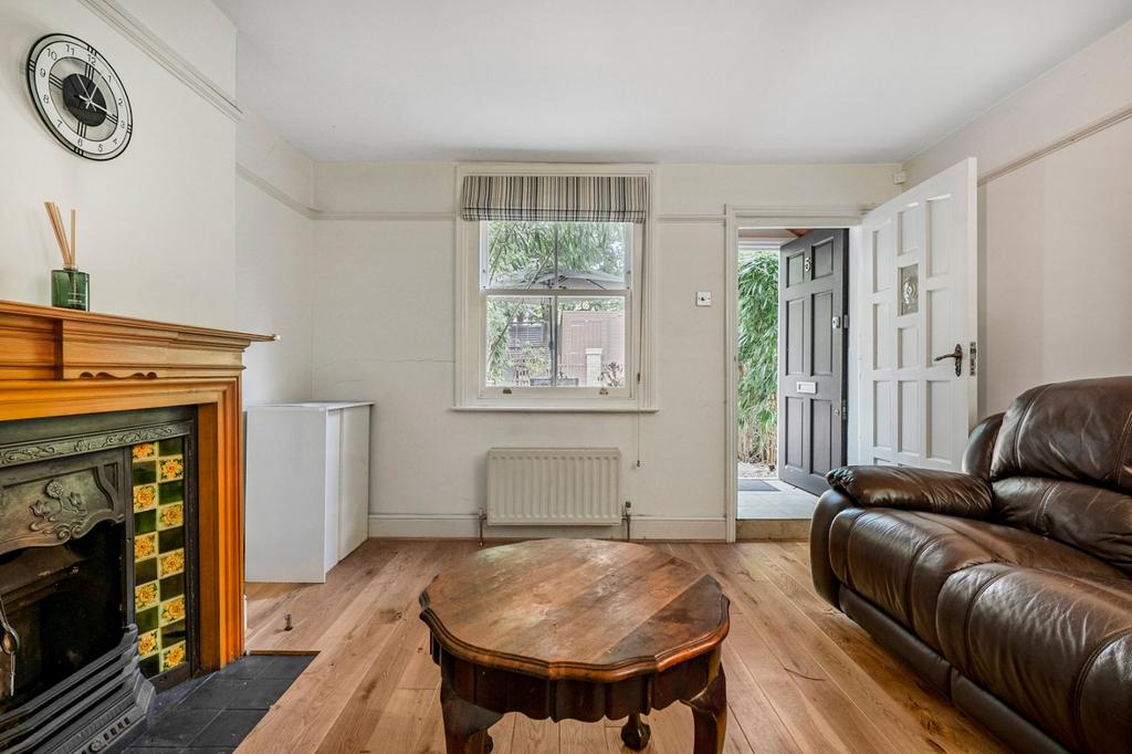 House in Twickenham - View 4