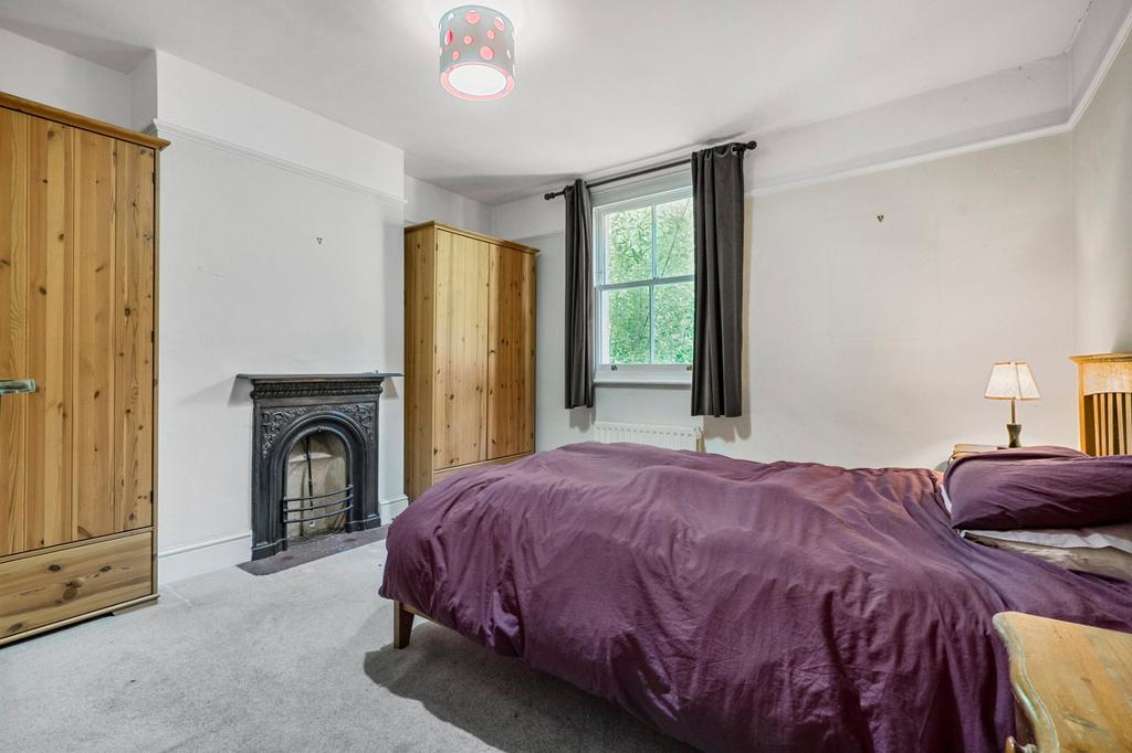 House in Twickenham - View 5