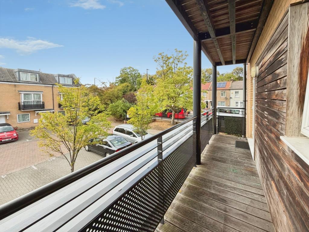 Apartment in London - View 4