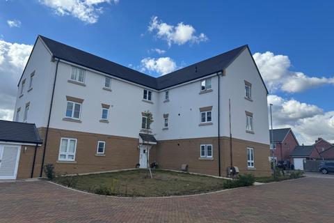 2 bedroom flat to rent, Cornfield Drive, Gravesend
