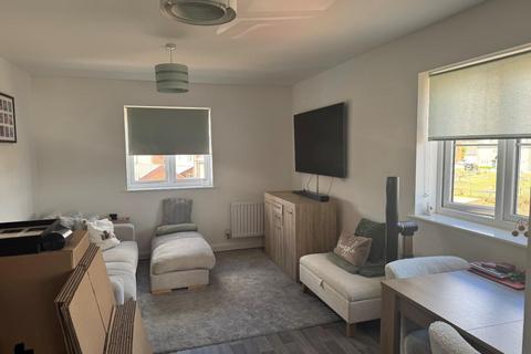 2 bedroom flat to rent, Cornfield Drive, Gravesend