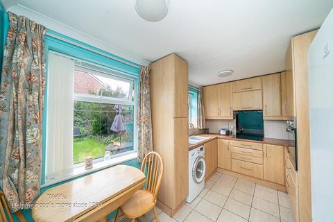 2 bedroom semi-detached house for sale, Speedwell Gardens, Wolverhampton WV10