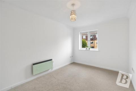 1 bedroom apartment for sale, Huskards, Waldegrave Gardens, Upminster, RM14
