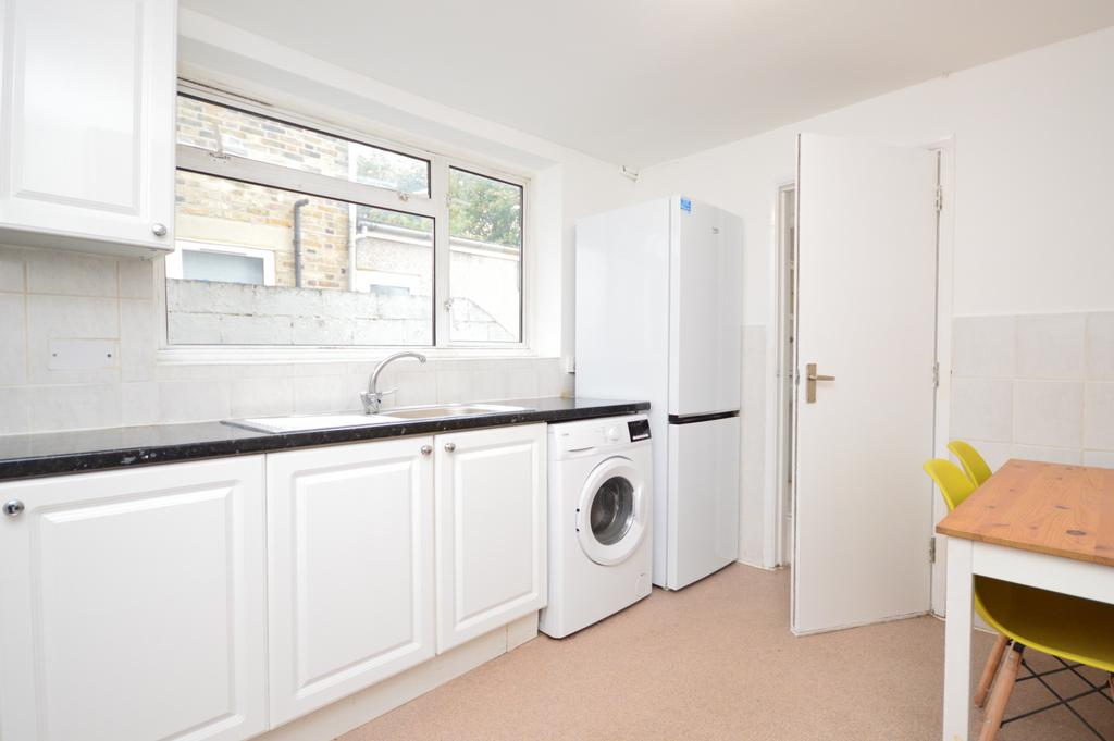 House in London - View 4
