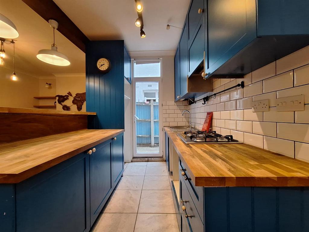 Apartment in London - View 2