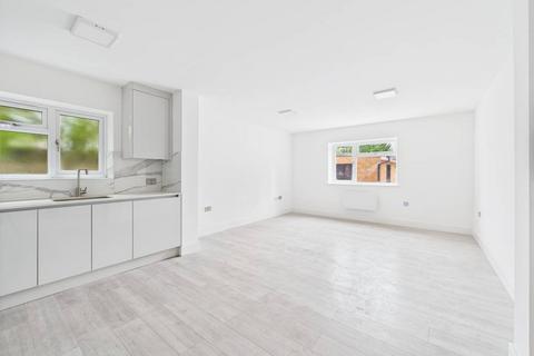 undefined, Shelson Avenue, Feltham, Middlesex, TW13